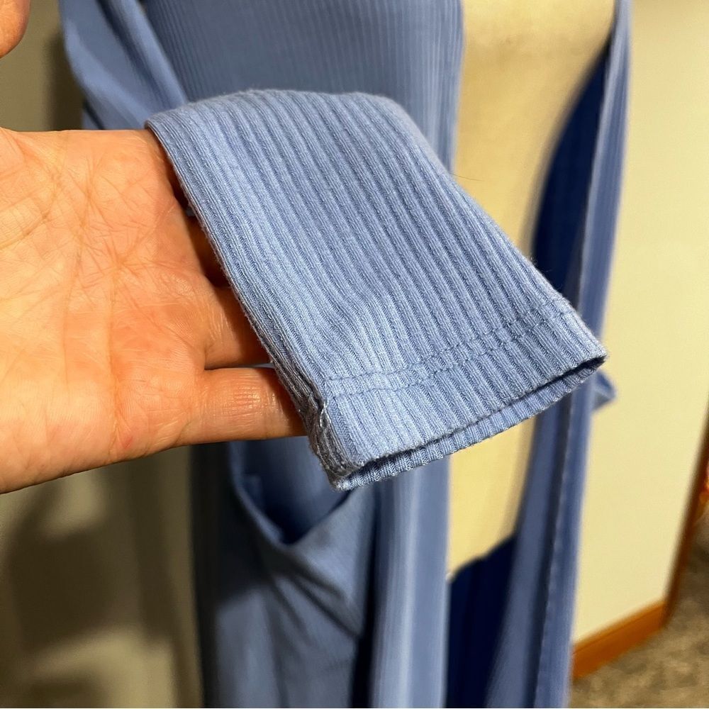 LuLaRoe‎ pale blue Long sleeve cardigan / duster with pockets - Picture 4 of 12